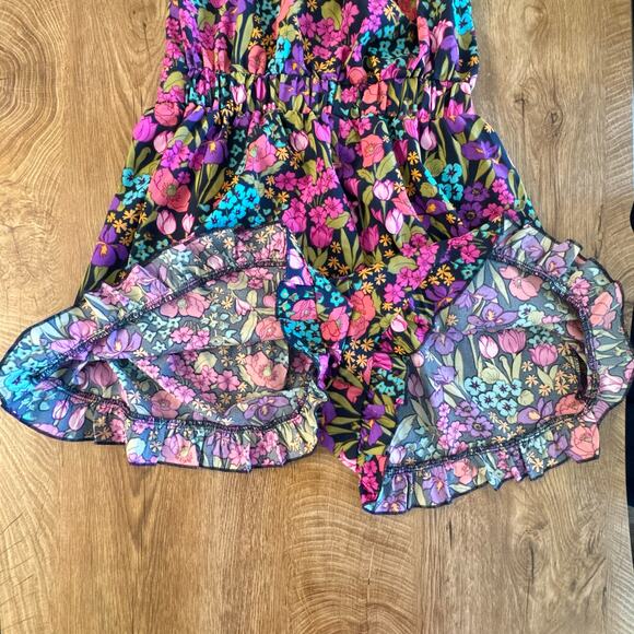 Resort Style Flower Print Romper, Size 2 (XS) - Picture 7 of 10
